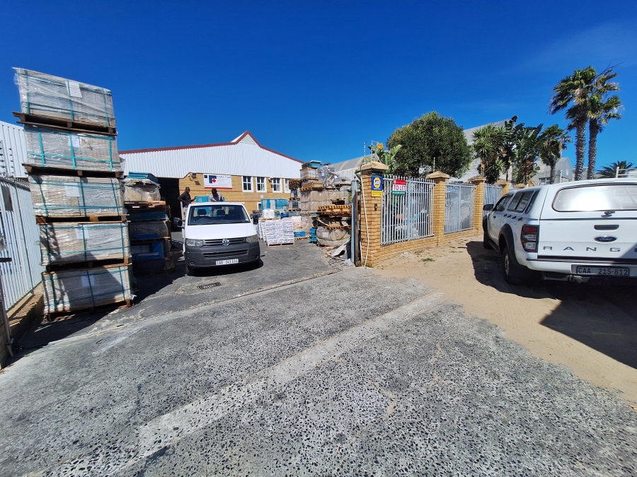 To Let commercial Property for Rent in Killarney Gardens Western Cape